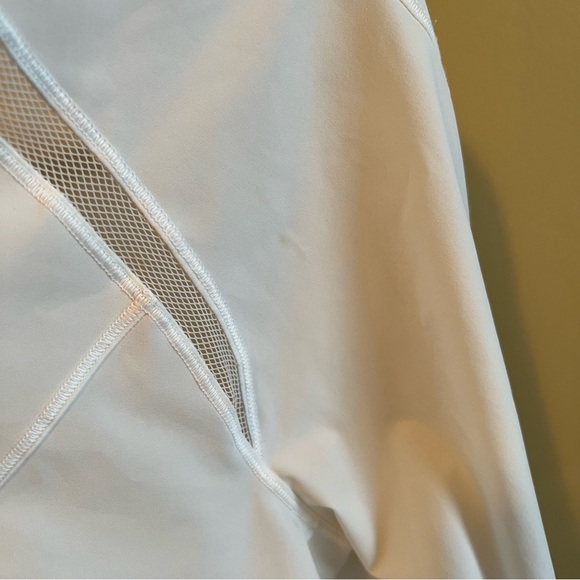 Lululemon running jacket - Picture 6 of 7